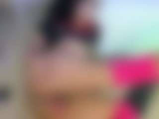 Live cam show with riiby - Curvy Small Tits on CamClone
