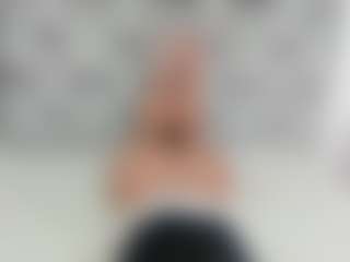 Live cam show with riiby - Curvy Latina on Camsoda | colombia
