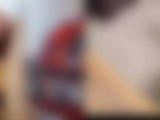 2tiredoftoys's Live Sex Cam Show