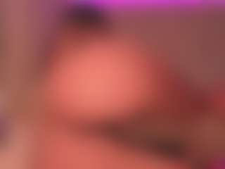 Live cam show with Danithacutie - Tease on Camsoda