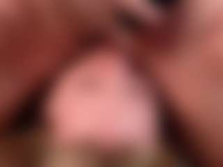 Live cam show with LoritaArzt - Upskirt on Uber Horny