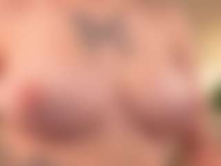 LoritaArzt's Live Sex Cam Show