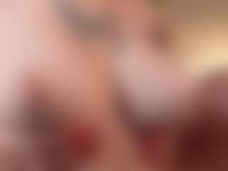 Live cam show with LoritaArzt - Facial Piercings on Free Soda