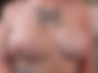 LoritaArzt's Live Sex Cam Show