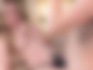 LoritaArzt's Live Sex Cam Show
