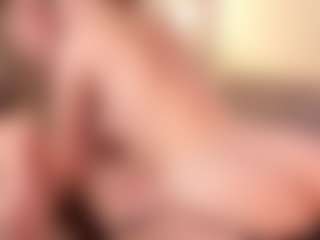 Live cam show with LoritaArzt - Striptease on Camsoda