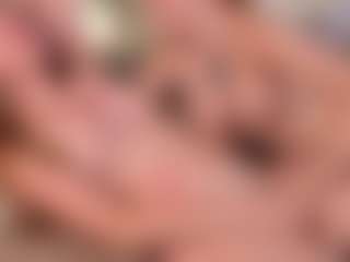 Live cam show with LoritaArzt - Blonde Hair Teen (18+) on Milfs Live