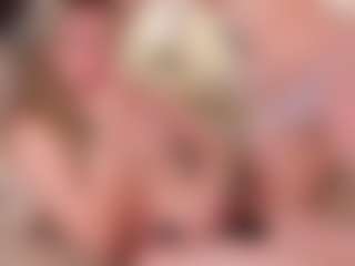 Live cam show with LoritaArzt - Strip on CamwithHer