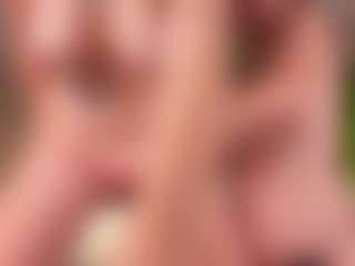 Live cam show with LoritaArzt - Gray Eyes on Camming Site