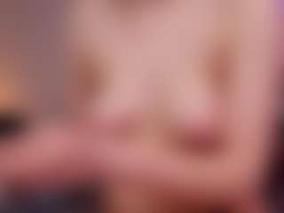 Live cam show with Velora - Brown Hair on Latina Girls