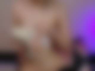 Velora's Live Sex Cam Show