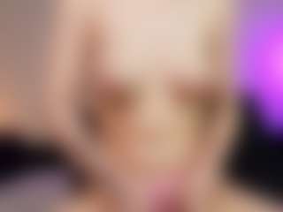Velora's Live Sex Cam Show