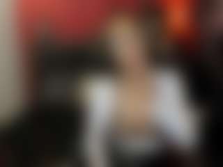 Live cam show with AmelieMartinez - BBW Mature on SmokeAndPoke