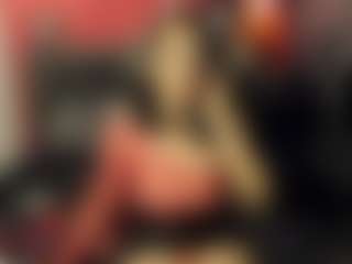 Live cam show with AmelieMartinez - Strapon on pussylord.com
