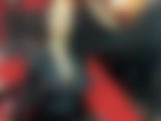 Live cam show with AmelieMartinez - HD MILF on CamwithHer
