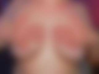 Live cam show with EricaNelson - Joi on googirlz