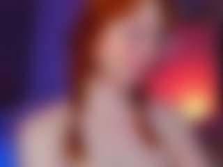 Live cam show with EricaNelson - Average on Camsoda
