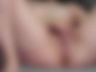 Live cam show with JadeHasy - Average on Instabang