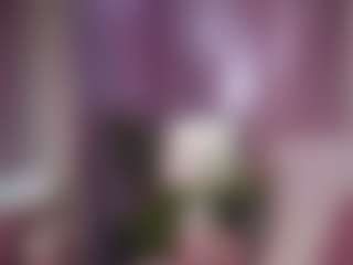 Live cam show with AmeliaJupiter - Average on Camming Site