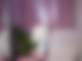 Live cam show with AmeliaJupiter - Average on eurowanks.com