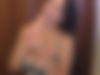 AnyaShySmile's Live Sex Cam Show