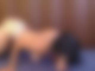 Show de câmera ao vivo com AnyaShySmile - Amateur MILF no Camsoda
