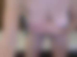 AnyaShySmile's Live Sex Cam Show