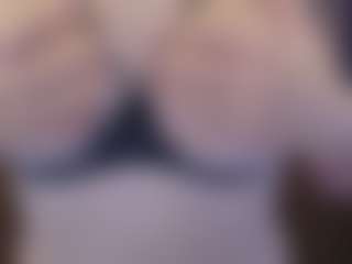 AnyaShySmile's Live Sex Cam Show