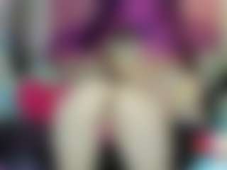 Live cam show with BarbieRiot - Gamer Big Tits on Camsoda