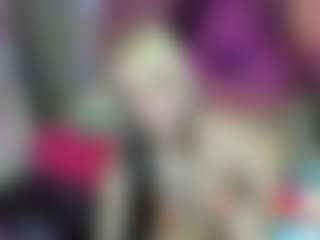 Live cam show with BarbieRiot - Petite Toys on Camsoda