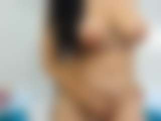 CarlaDevon's Live Sex Cam Show