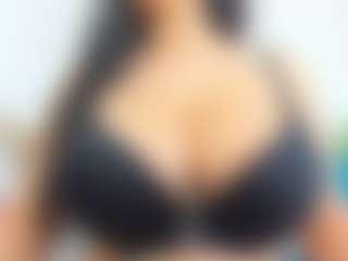 Live cam show with CarlaDevon - Green Eyes on Uber Horny