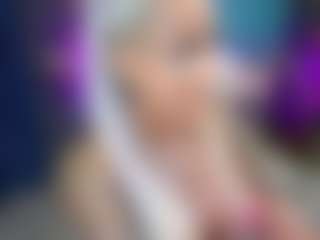 Live cam show with DiamondJoXXX - Smoking on Camsoda