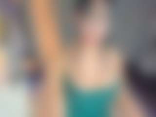 Live cam show with Sara - Ass Clapping on Chatstar
