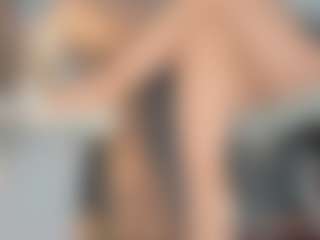 Live cam show with Sara - Fingers on Fling VIP Chat
