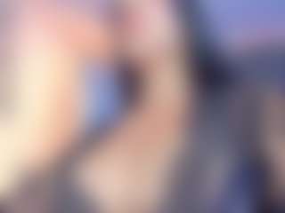 Live cam show with Sara - Big Nipples on mypornchat.com