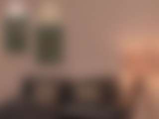 Live cam show with Hailey Ross - Spanking on Pornisteam.com