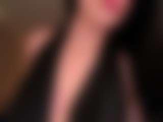 Live cam show with Hailey Ross - Tiny Tits on Camsoda