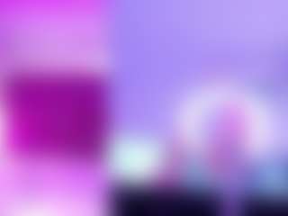 Live cam show with KittieEvaa - Petite on Pornisteam.com