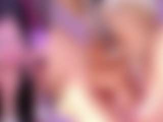 Live cam show with KittieEvaa - Teen (18+) on StripNow