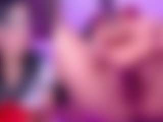 Live cam show with KittieEvaa - Petite on SmokeAndPoke