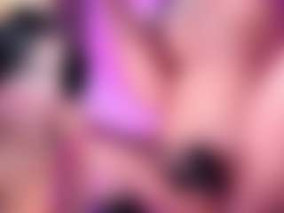 Live cam show with KittieEvaa - Handjob on SpunkLive