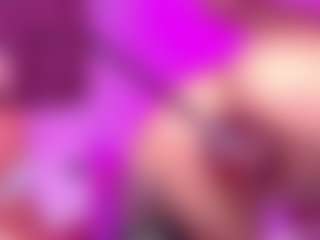 Live cam show with KittieEvaa - Full Nudity on madthumbs
