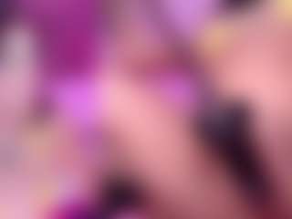 KittieEvaa's Live Sex Cam Show