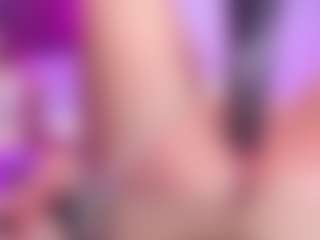 Live cam show with KittieEvaa - Spank on https://playwithruby.com