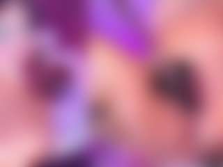 Live cam show with KittieEvaa - Sucking on Camsoda