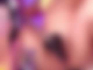 Live cam show with KittieEvaa - Thin on sexylive.show