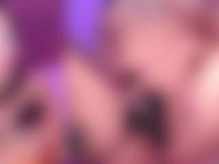 Live cam show with KittieEvaa - Control on CamClone