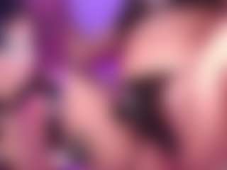 Live cam show with KittieEvaa - Control on SinfulBabes