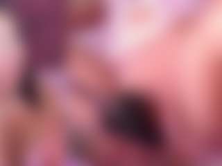 Live cam show with KittieEvaa - Fingers on Soda Cam